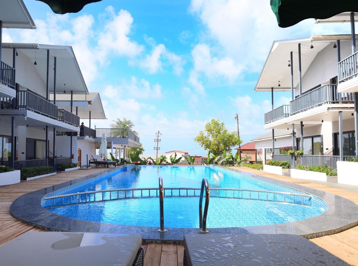 Oralia Resort Ashvem Beach Екстериор снимка