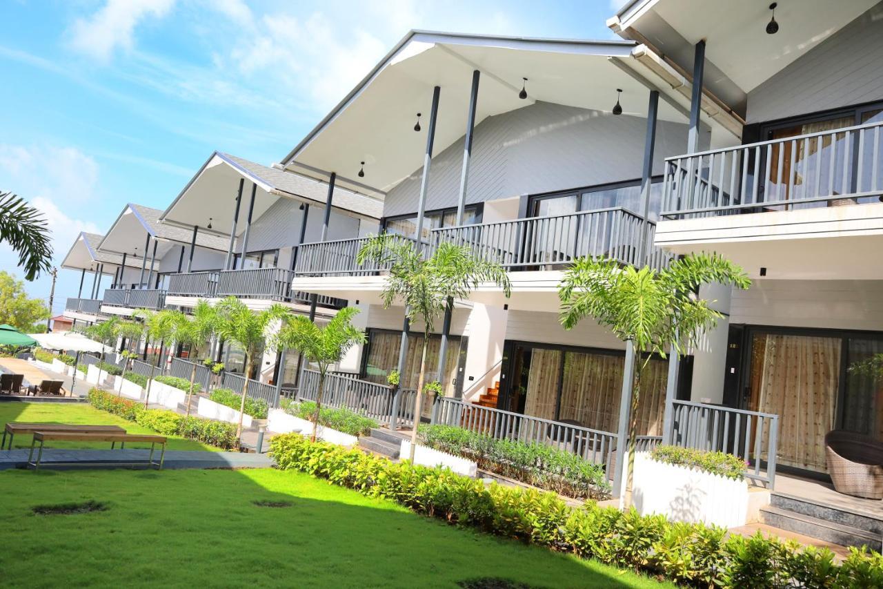 Oralia Resort Ashvem Beach Екстериор снимка