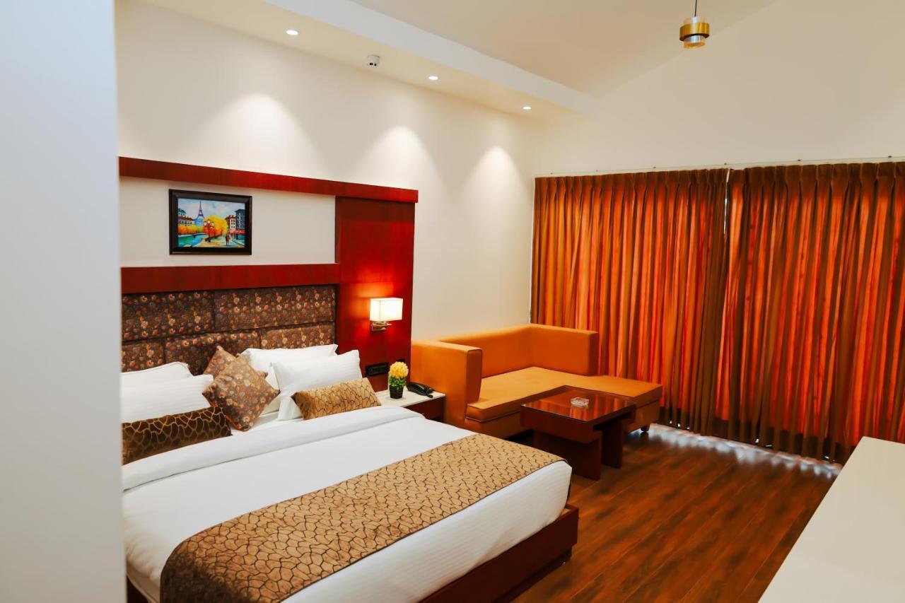 Oralia Resort Ashvem Beach Екстериор снимка