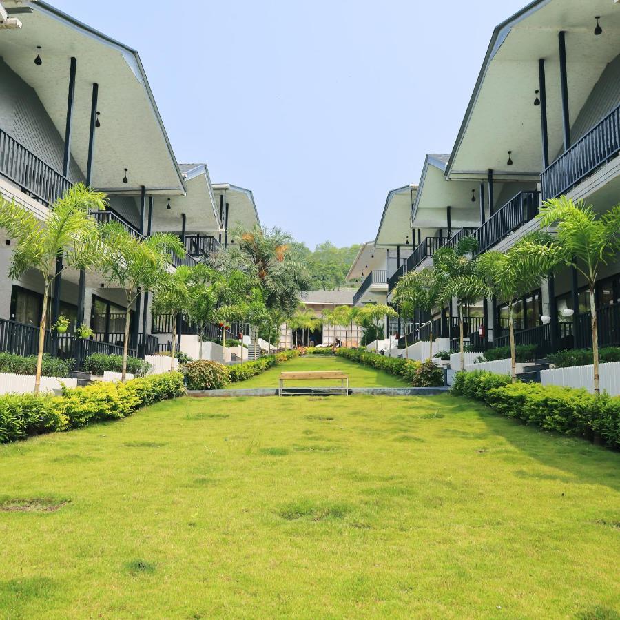 Oralia Resort Ashvem Beach Екстериор снимка